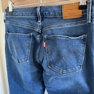 Levi’s 311 Shaping Skinny size 27